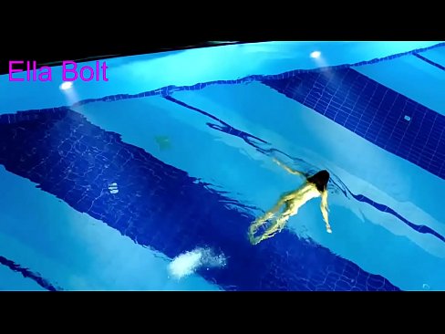 ❤️ నేను చూడటం ఆపలేను, ELLA BOLT రిసార్ట్ పూల్లో నగ్నంగా ఈత కొడుతూ దొరికిన యువ అందగత్తె ️ పోర్నో పోర్న్ వద్ద te.dewporn.ru ❌❤